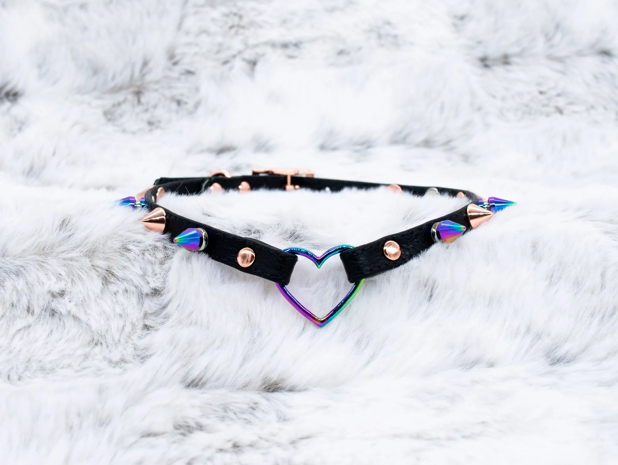 3/8" Rainbow Heart Ring - Black Leather Collar