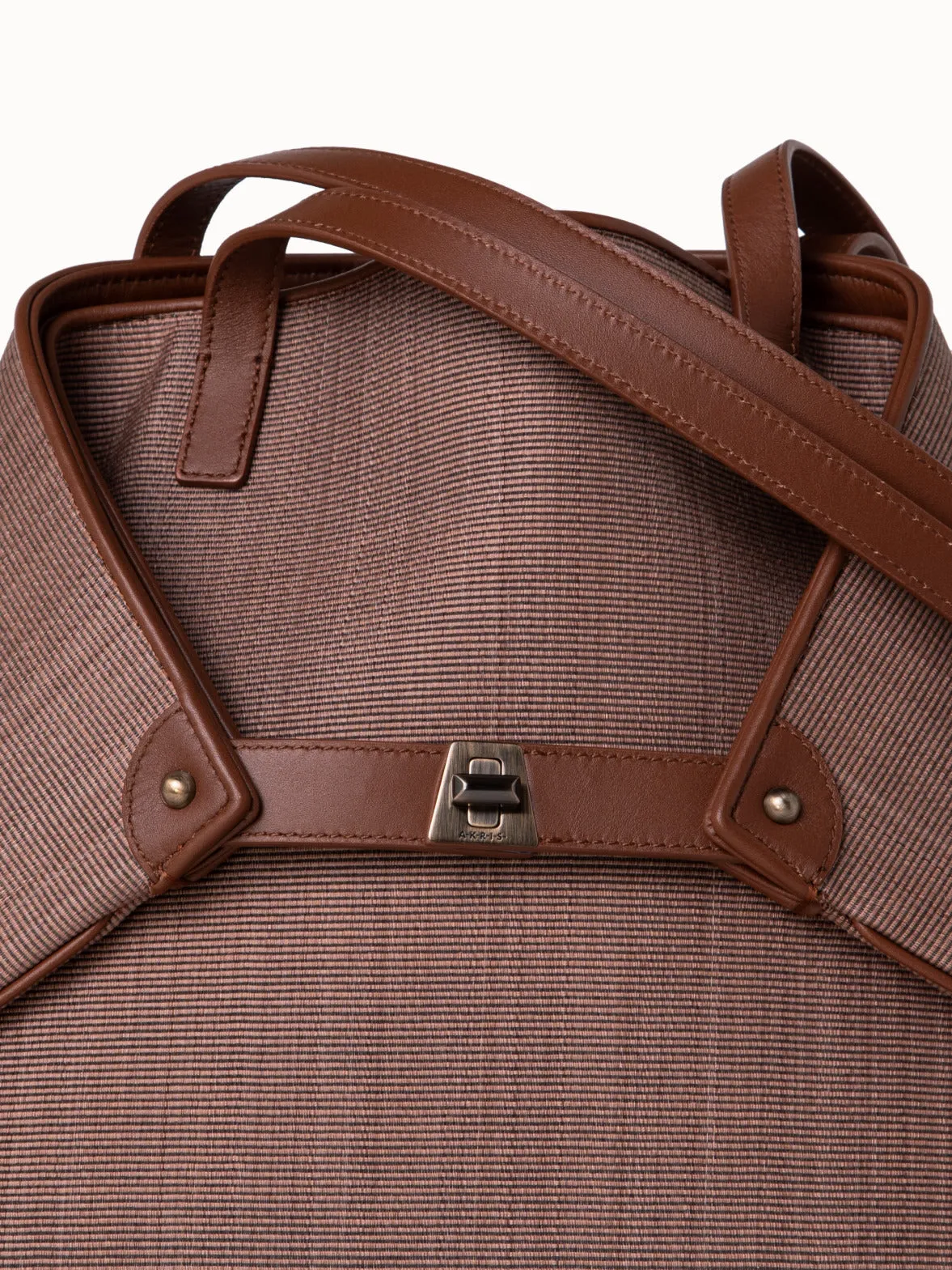 Ai Medium Shoulder Tote