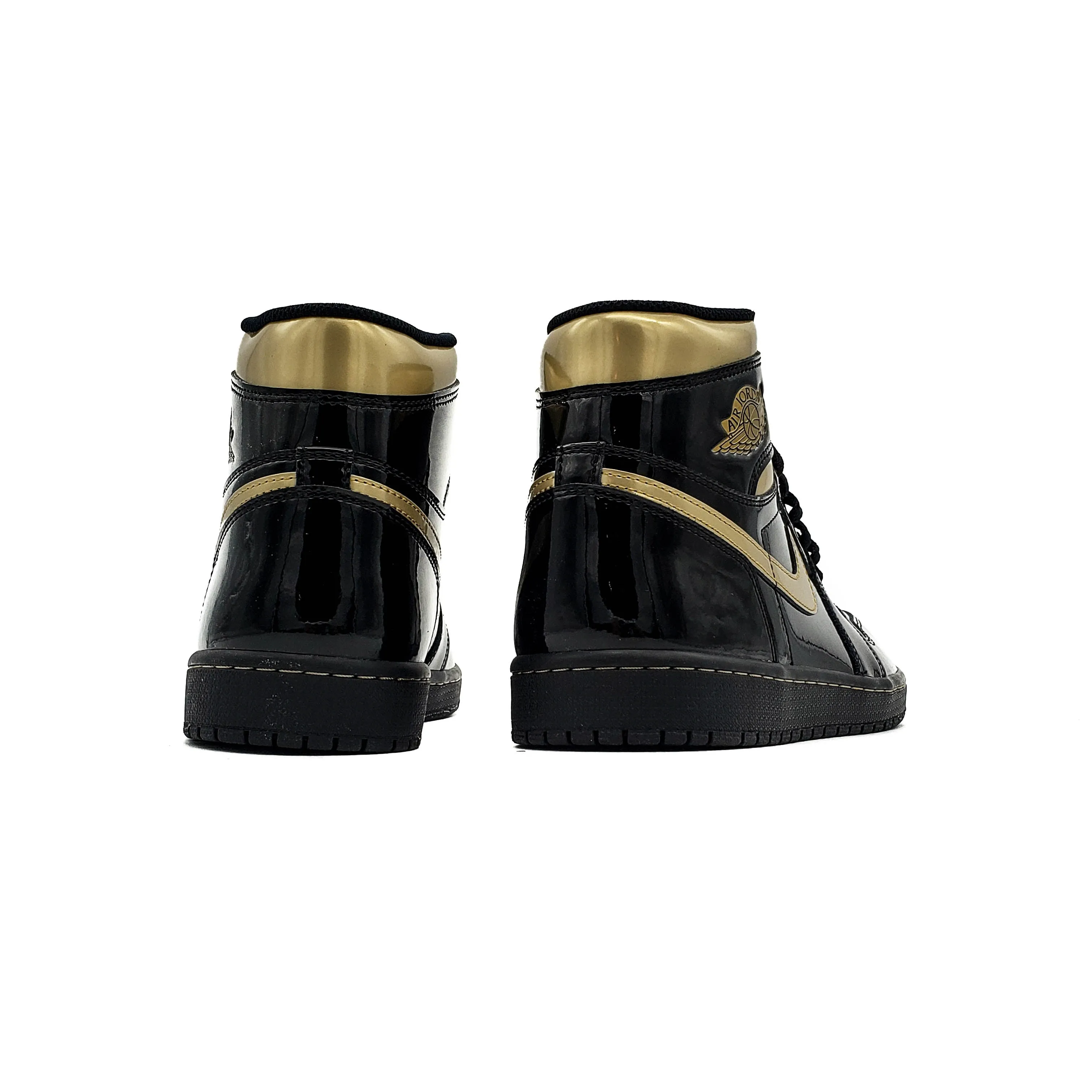 Air Jordan 1 Retro High Black Metallic Gold - Premium Sneaker for Stylish Comfort and Performance (2020 Edition)