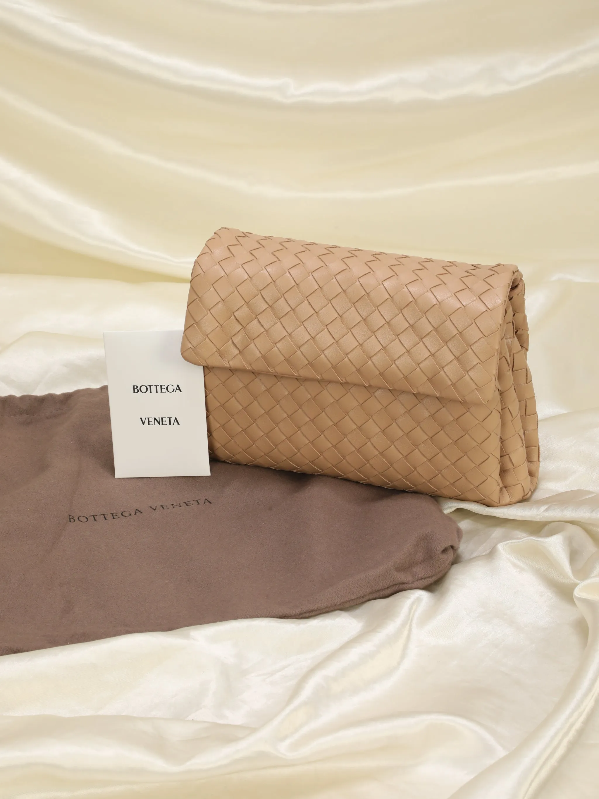 Bottega Veneta 2021 Intrecciato Clutch