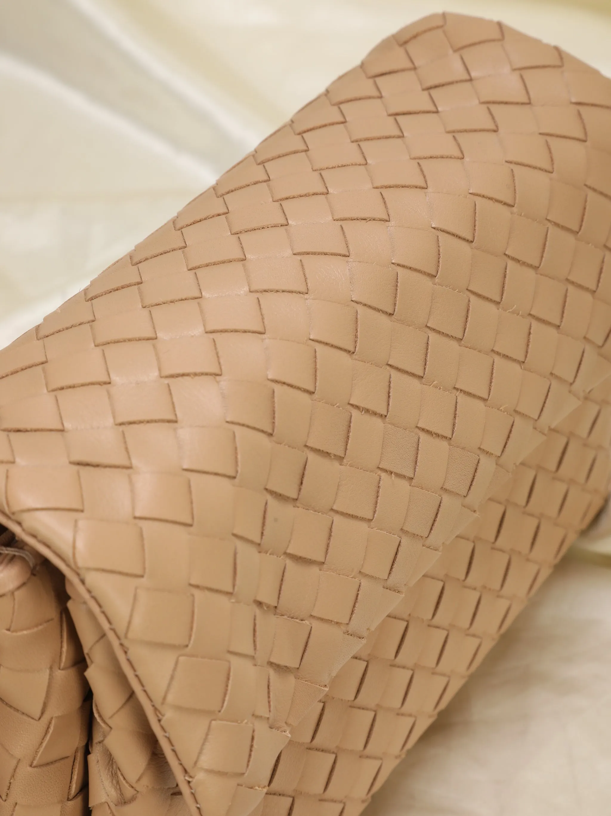 Bottega Veneta 2021 Intrecciato Clutch