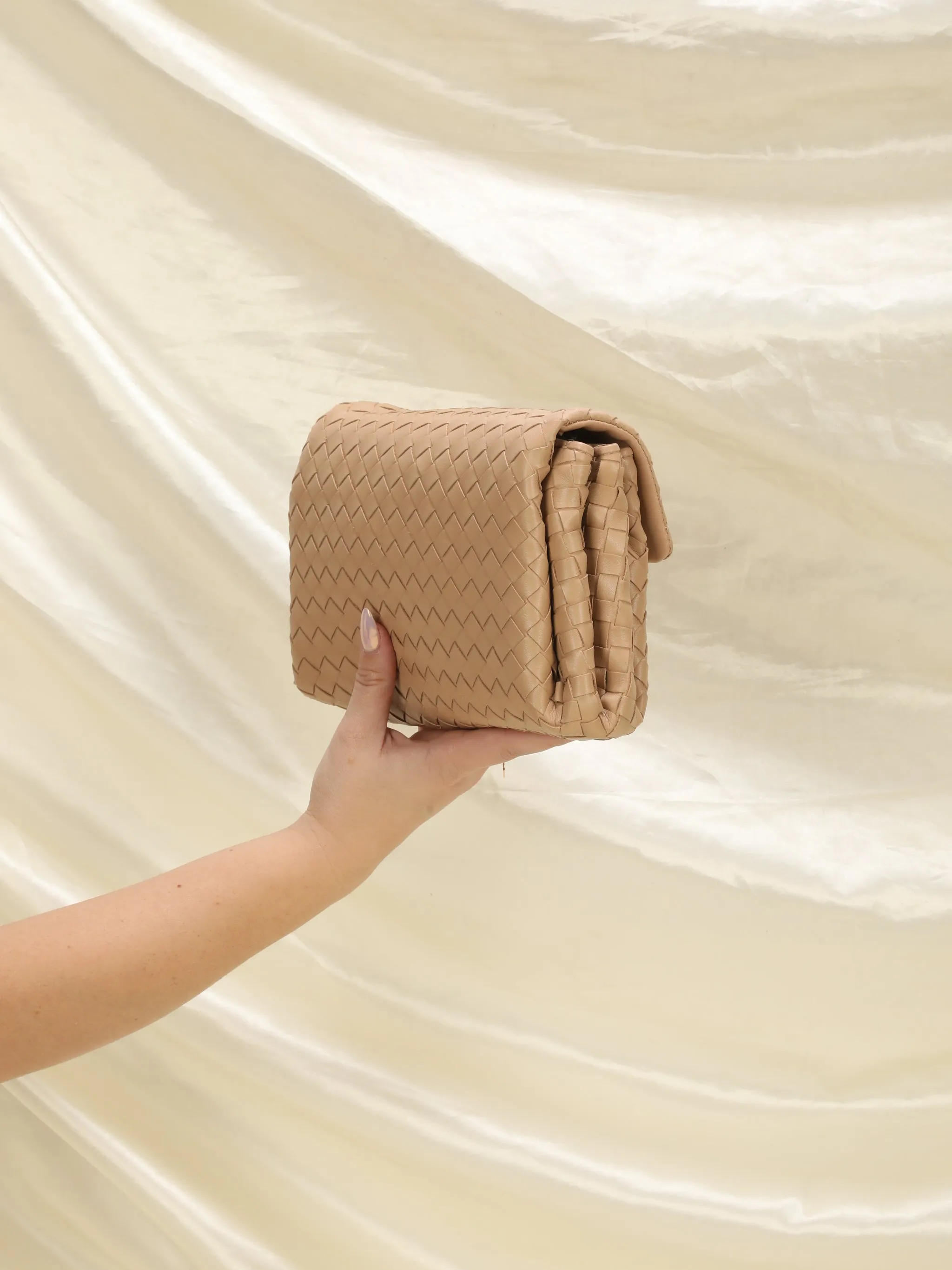 Bottega Veneta 2021 Intrecciato Clutch