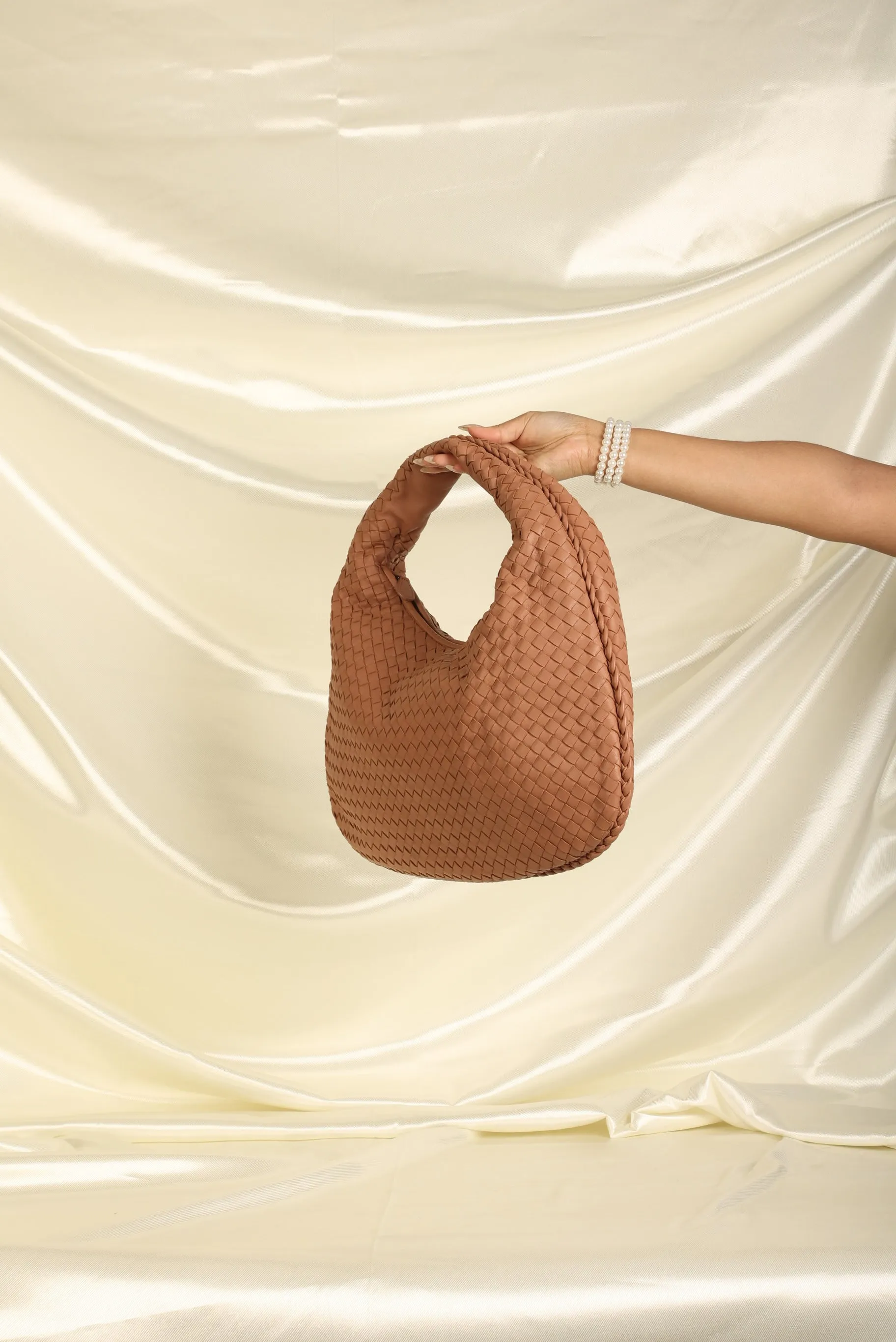 Bottega Veneta Intrecciato Medium Hobo