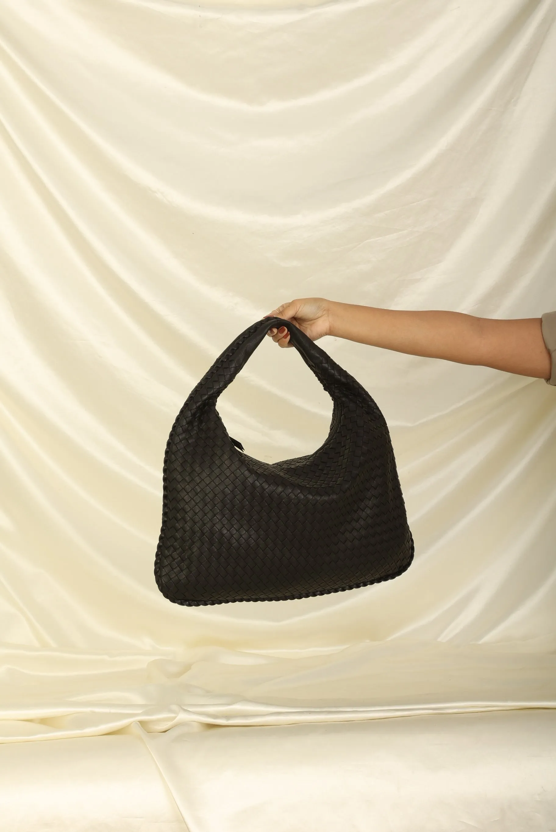 Bottega Veneta Intrecciato Medium Hobo