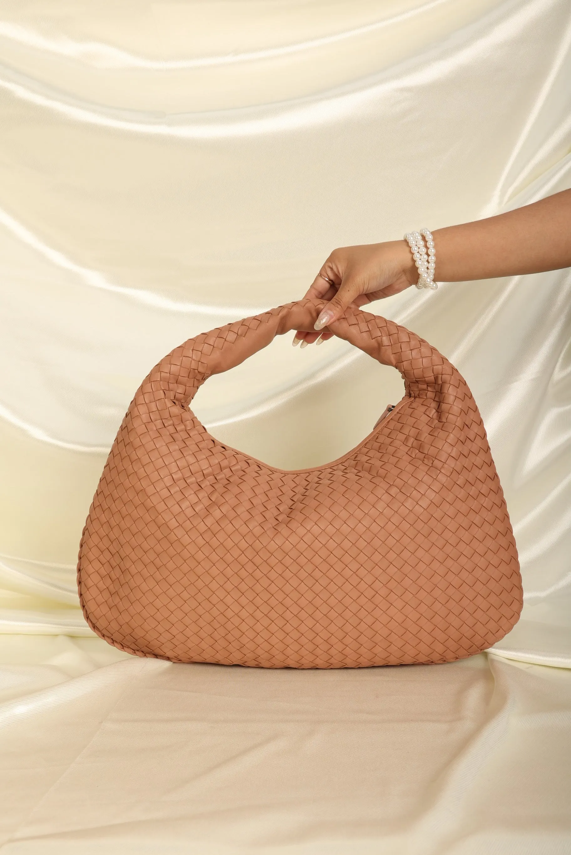 Bottega Veneta Intrecciato Medium Hobo