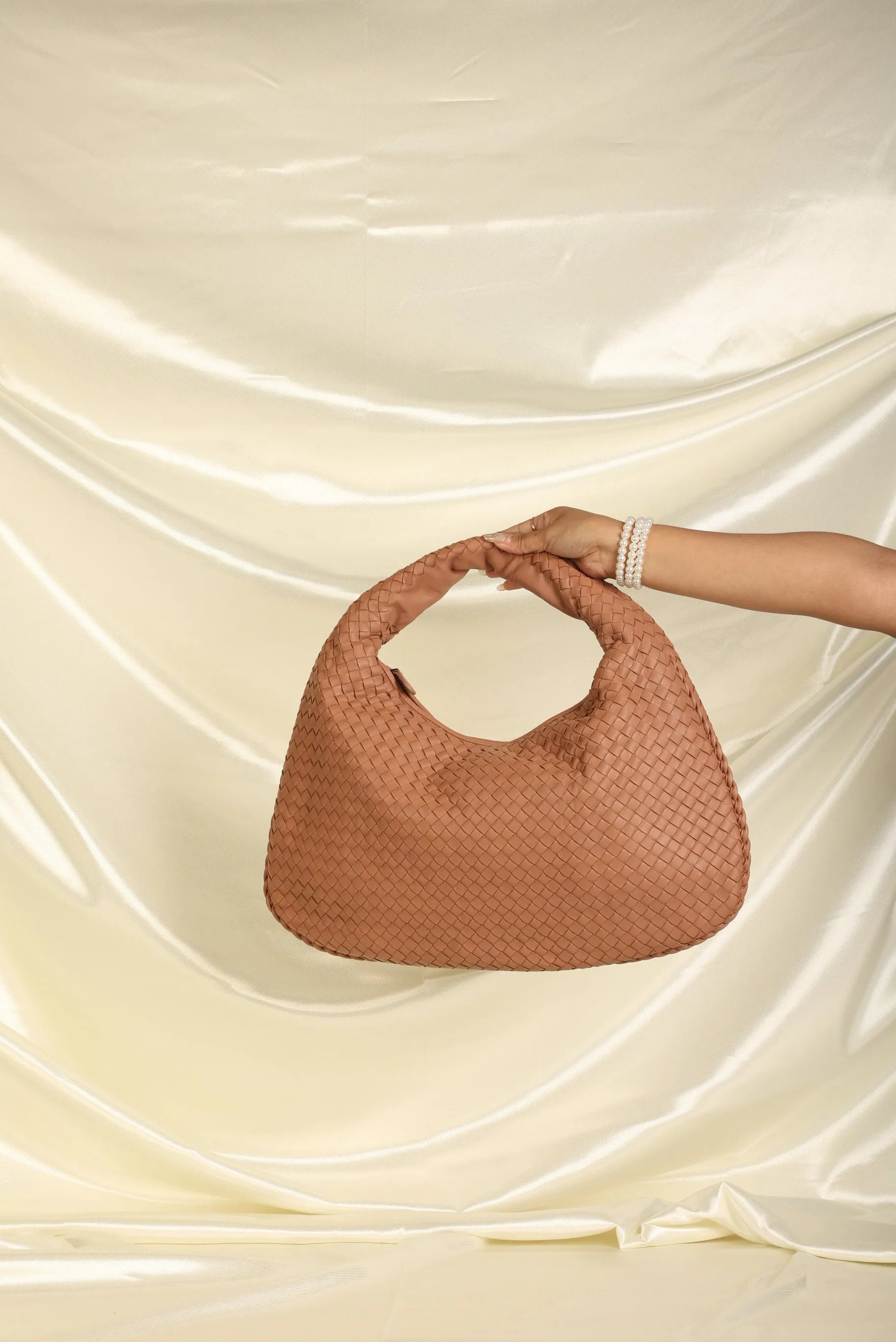 Bottega Veneta Intrecciato Medium Hobo