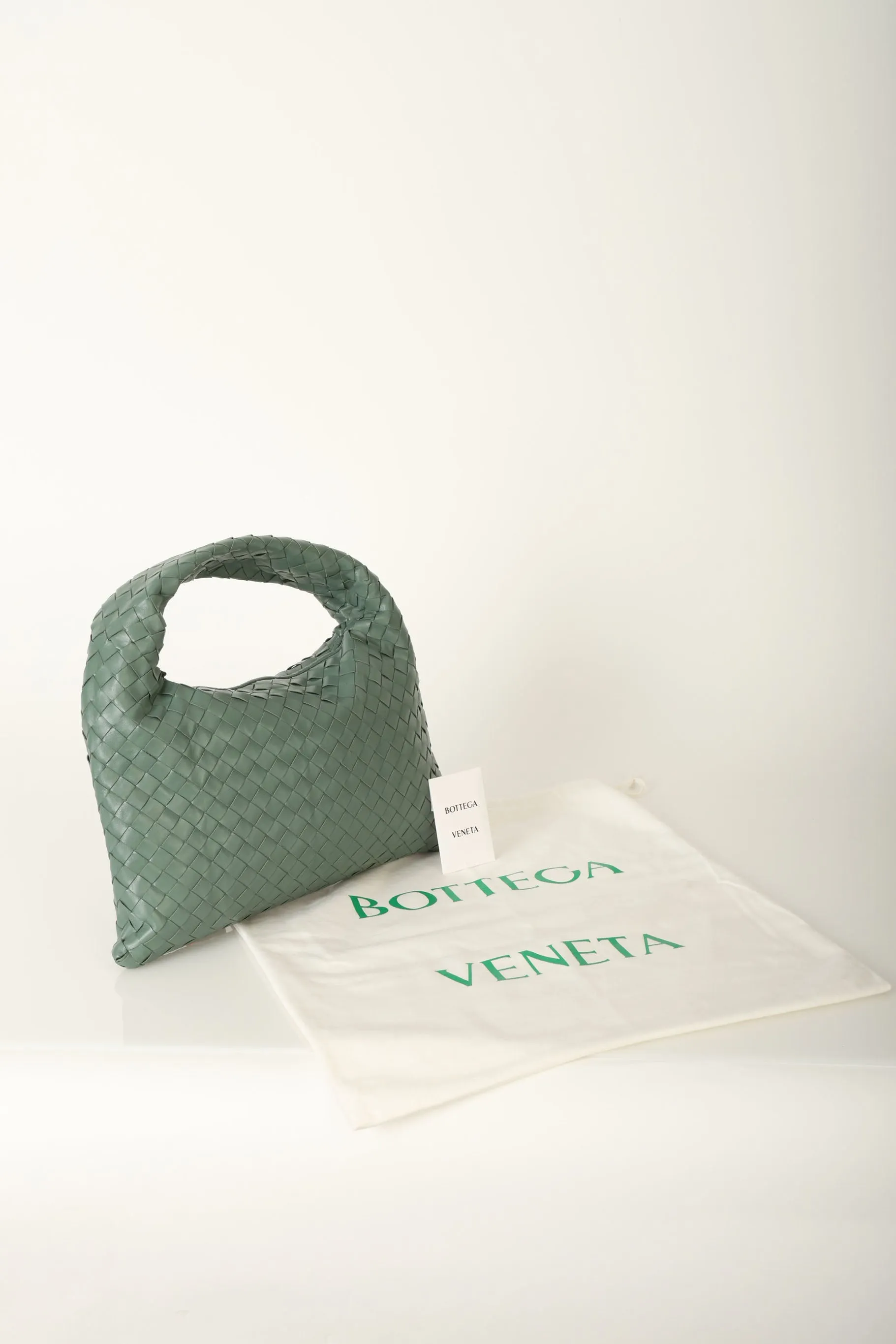 Bottega Veneta Intrecciato Small Hop Hobo