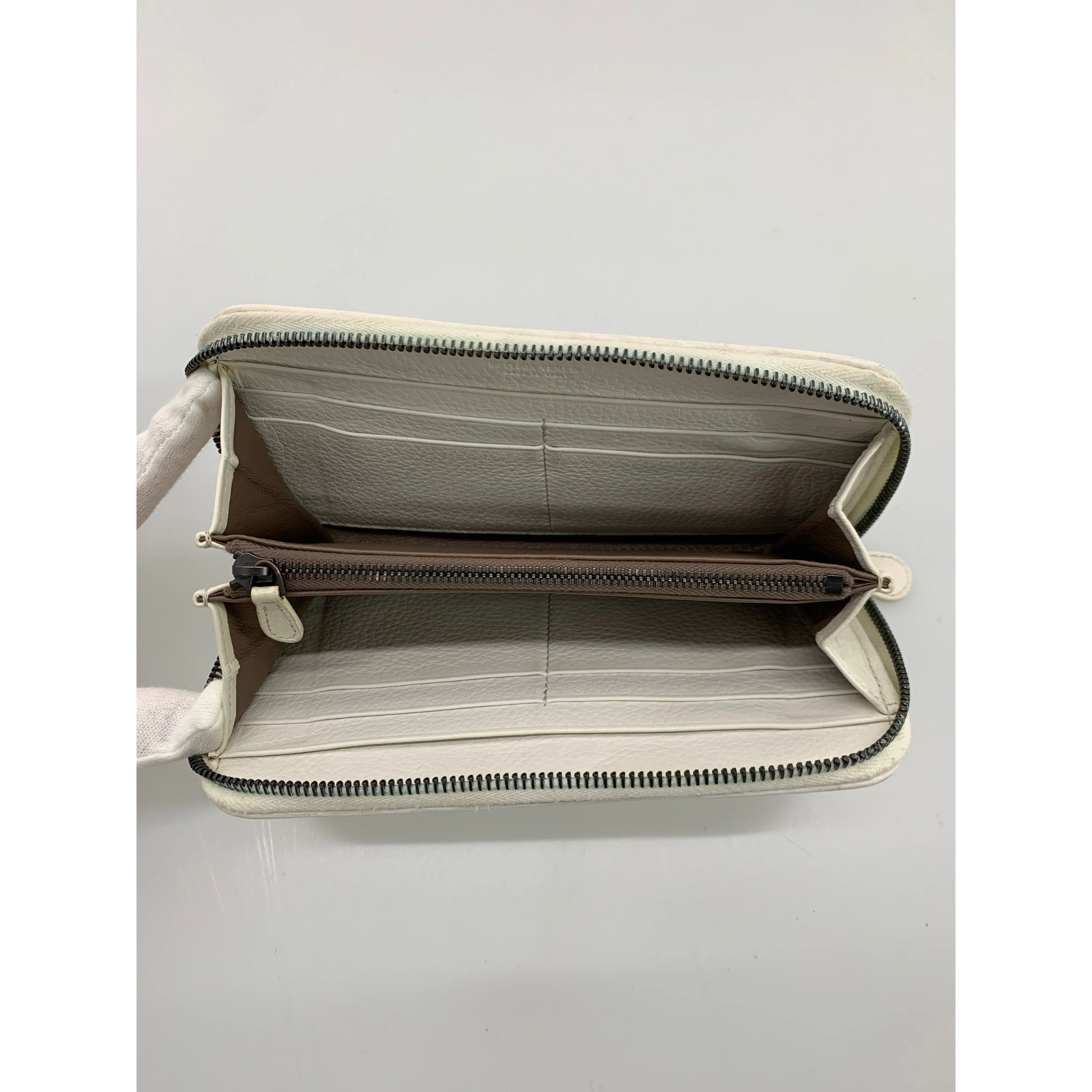 #BOTTEGA VENETA/Long Wallet/WHT/Leather