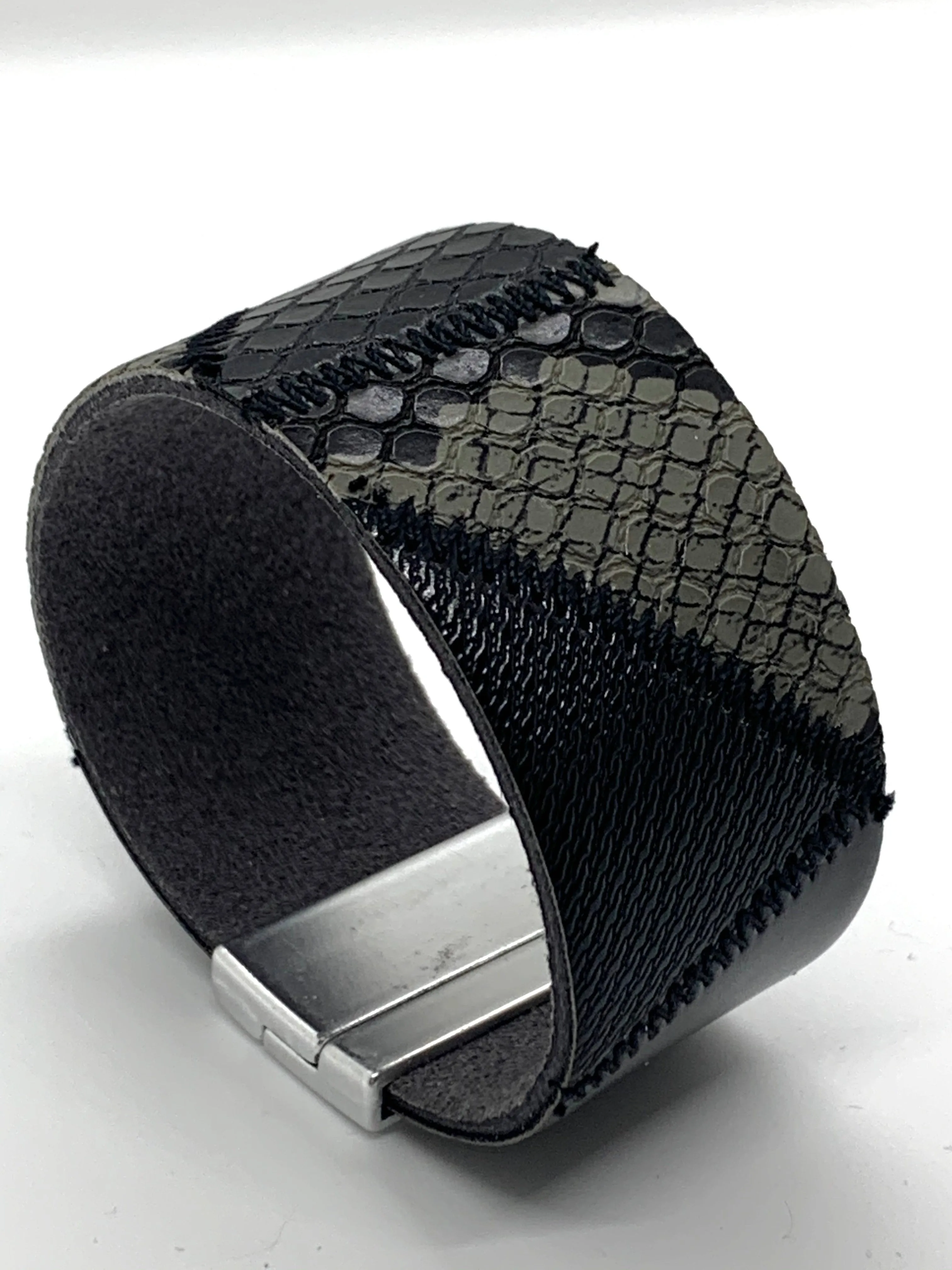 Mosaic Wrap Bracelet - Grey / Black