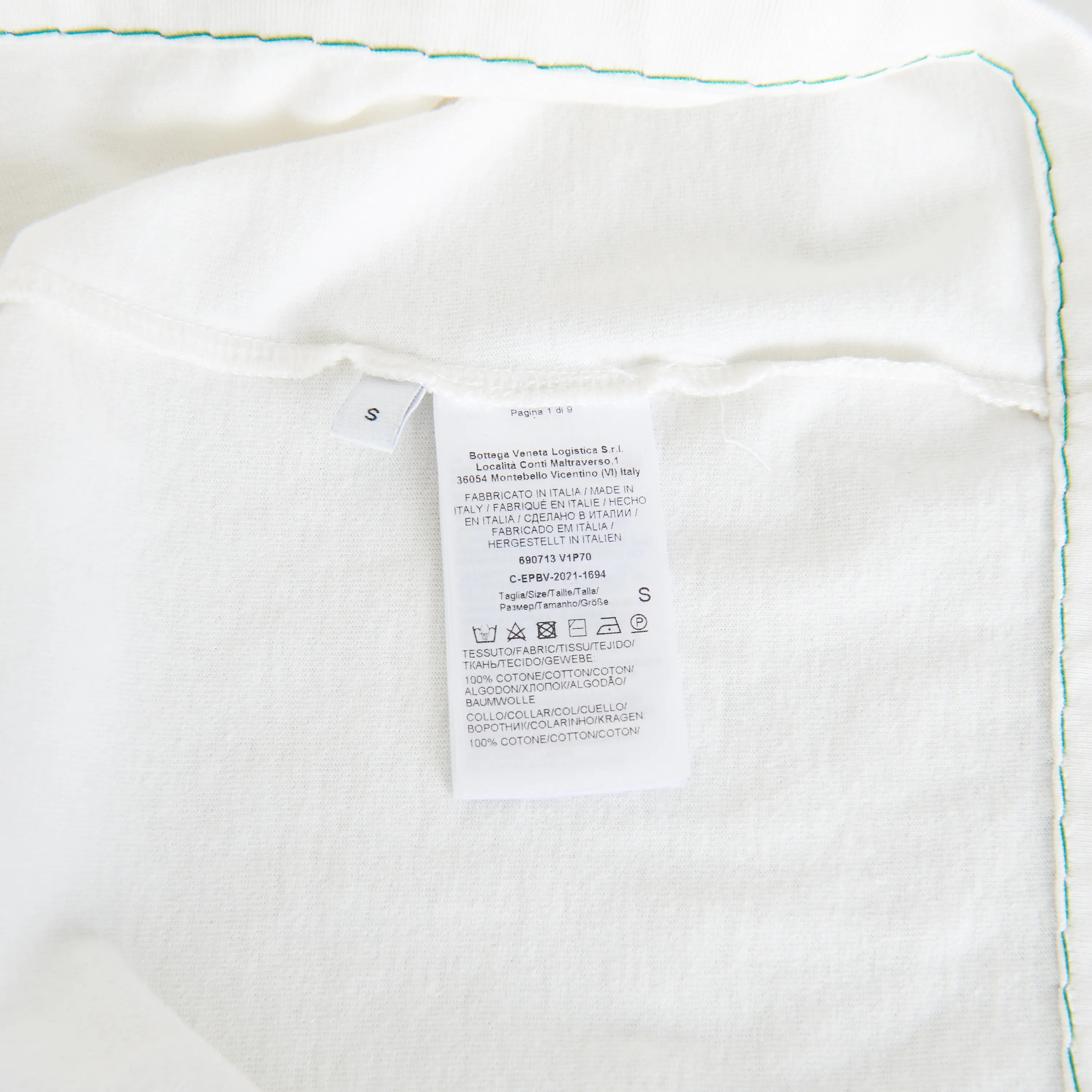 Overlock Tshirt In White Cotton & Green Stitch Detailing