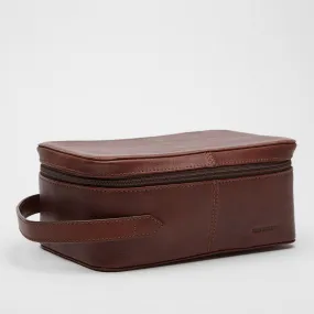 Toiletry Bag | Velia | Chestnut Leather