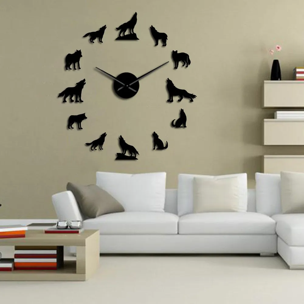 Unique DIY Wolf Wall Clock